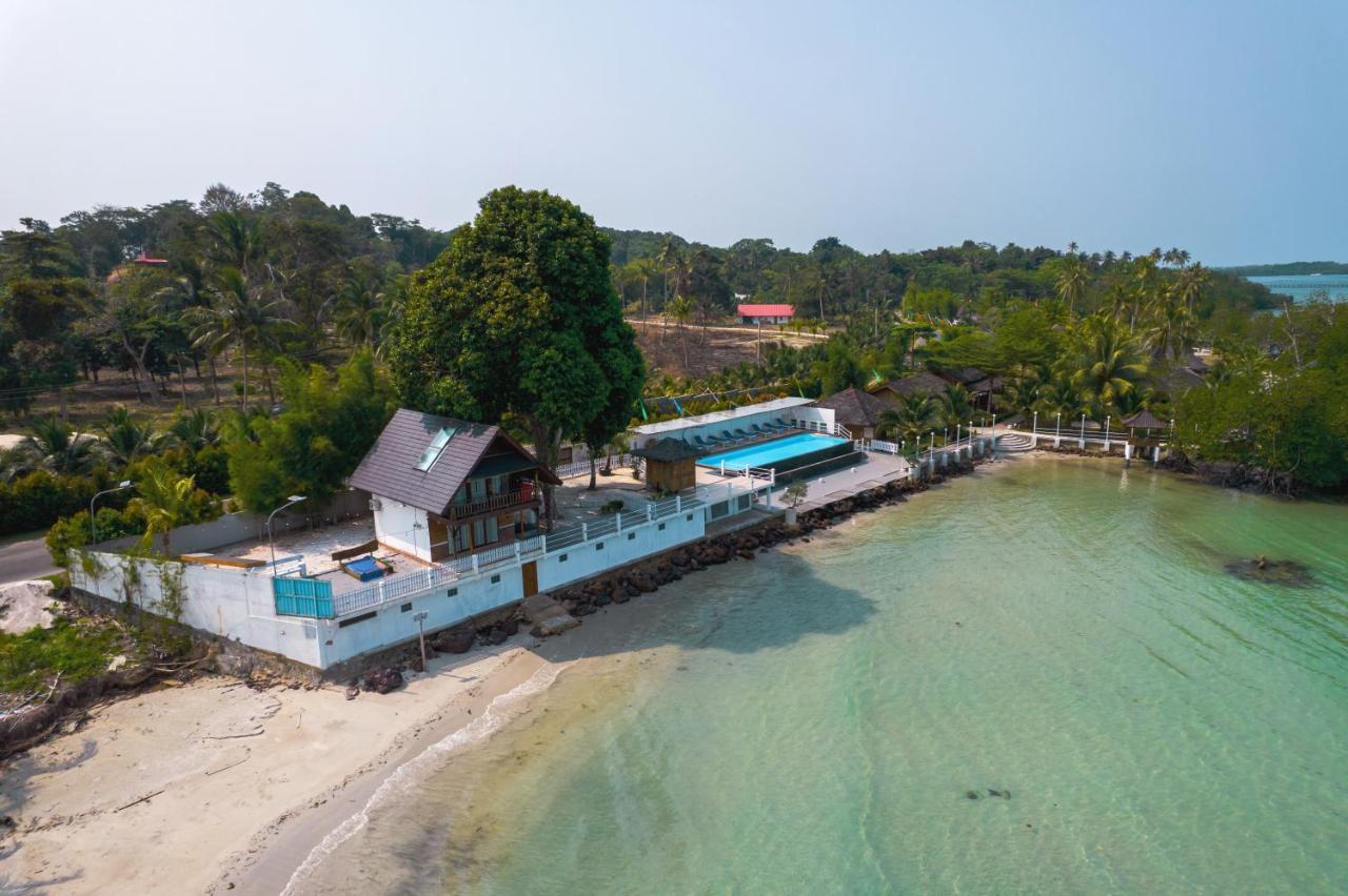 Bintan Exotica Resort By Waringin Hospitality Berakit Exterior foto